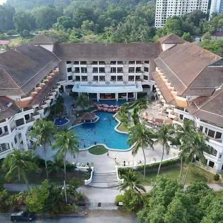The Orient Star Resort Lumut Exterior photo