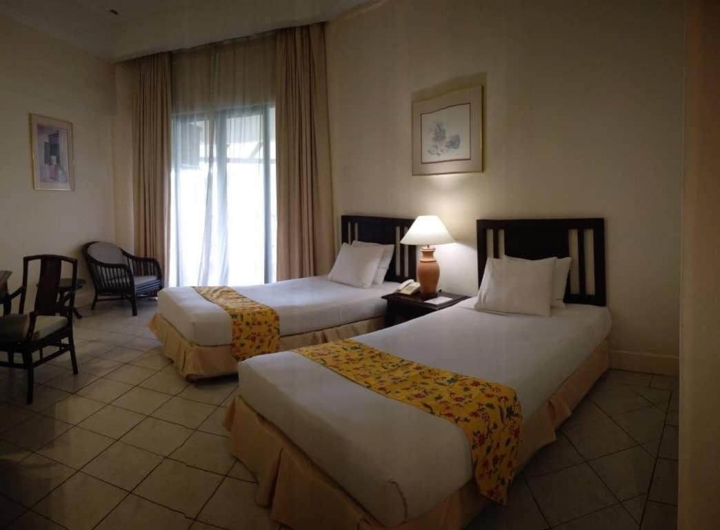 The Orient Star Resort Lumut Exterior photo